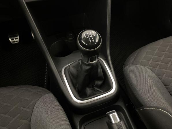 Volkswagen Polo V Рестайлинг с пробегом 2018 года, цена 975 000 рублей, 146183 км, седан, Автокод Объявления