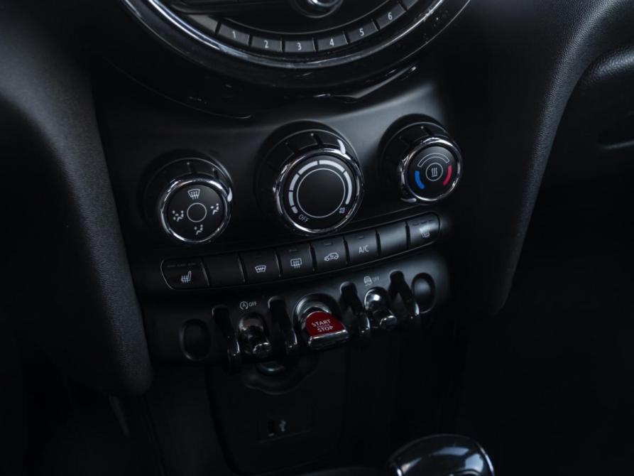 Mini Hatch III (F55/F56) Рестайлинг Москва  - изображение 15