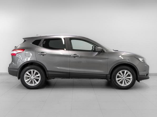 Nissan Qashqai II с пробегом 2016 года, цена 1 895 000 рублей, 54309 км, внедорожник, Автокод Объявления