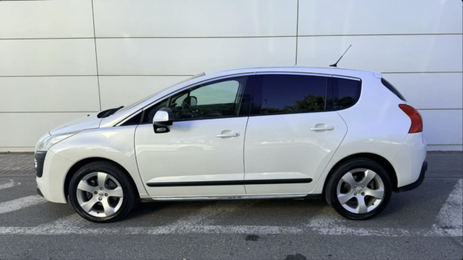 Peugeot 3008 I с пробегом 2011 года, цена 720 000 рублей, 206377 км, внедорожник, Автокод Объявления
