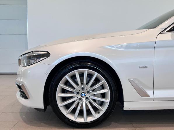 BMW 5 серии VII (G30/G31/G38) с пробегом 2018 года, цена 3 850 000 рублей, 96102 км, седан, Автокод Объявления