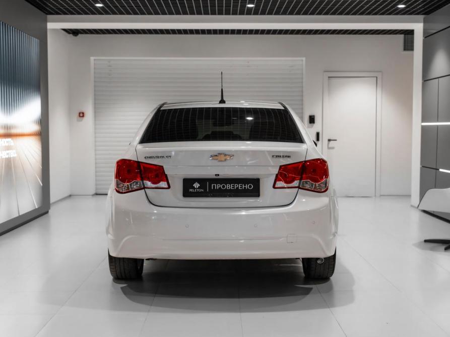 Chevrolet Cruze I Рестайлинг Москва  - изображение 6