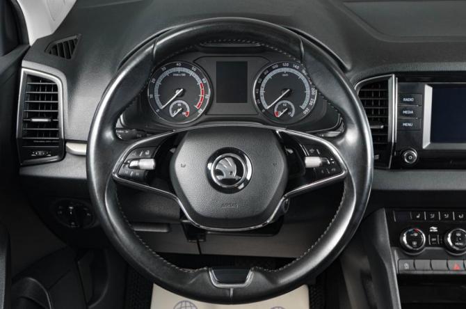 Skoda Karoq I Рестайлинг с пробегом 2021 года, цена 2 159 000 рублей, 147174 км, внедорожник, Автокод Объявления