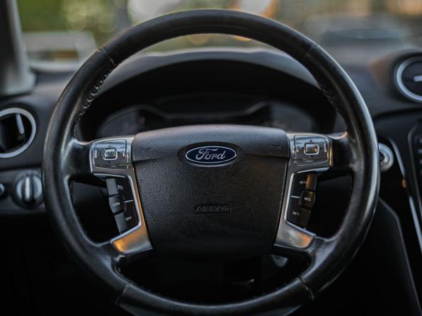Ford Mondeo IV Рестайлинг с пробегом 2011 года, цена 770 000 рублей, 300151 км, седан, Автокод Объявления