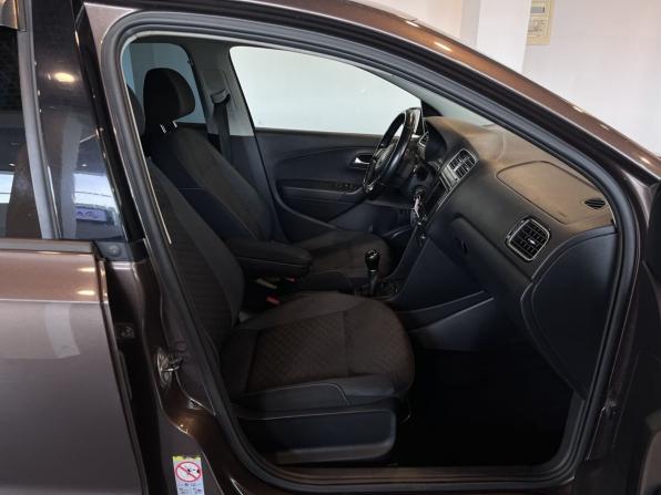 Volkswagen Polo V Рестайлинг с пробегом 2018 года, цена 1 130 000 рублей, 174935 км, седан, Автокод Объявления