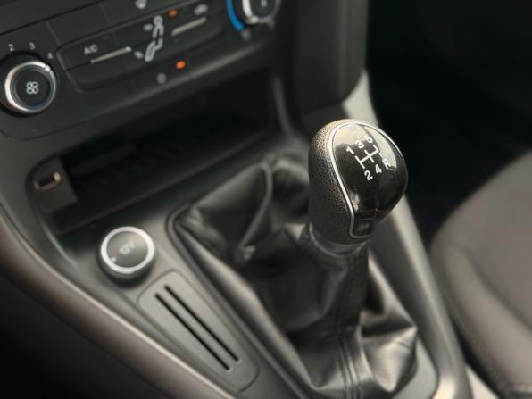 Ford Focus III Рестайлинг с пробегом 2015 года, цена 940 000 рублей, 109600 км, седан, Автокод Объявления