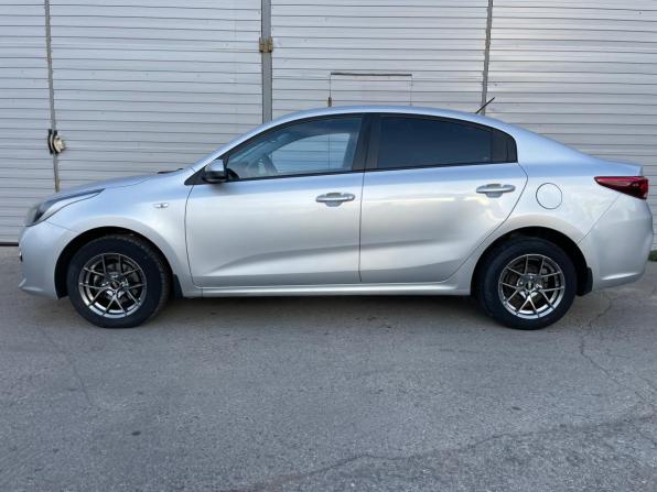 Kia Rio IV с пробегом 2017 года, цена 1 357 000 рублей, 132063 км, седан, Автокод Объявления