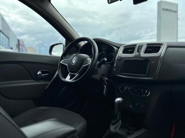 Renault Logan II Рестайлинг с пробегом 2020 года, цена 1 350 000 рублей, 111839 км, седан, Автокод Объявления