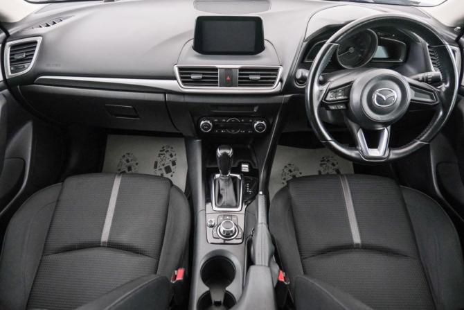 Mazda Axela III Рестайлинг с пробегом 2018 года, цена 1 549 000 рублей, 100857 км, хэтчбек, Автокод Объявления