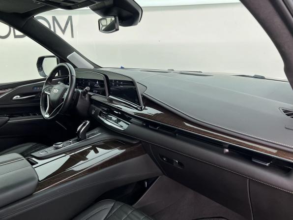 Cadillac Escalade V с пробегом 2021 года, цена 9 800 000 рублей, 81052 км, внедорожник, Автокод Объявления