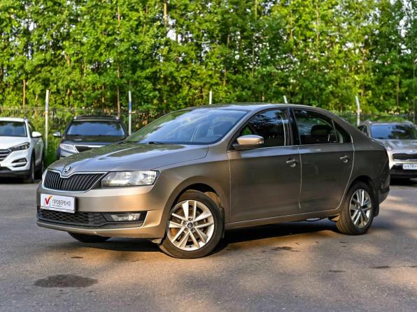 Skoda Rapid I Рестайлинг с пробегом 2018 года, цена 990 001 рубль, 120595 км, лифтбек, Автокод Объявления