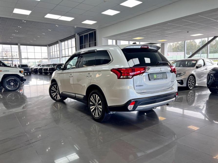 Mitsubishi Outlander III Рестайлинг 2 Тверь  - изображение 6