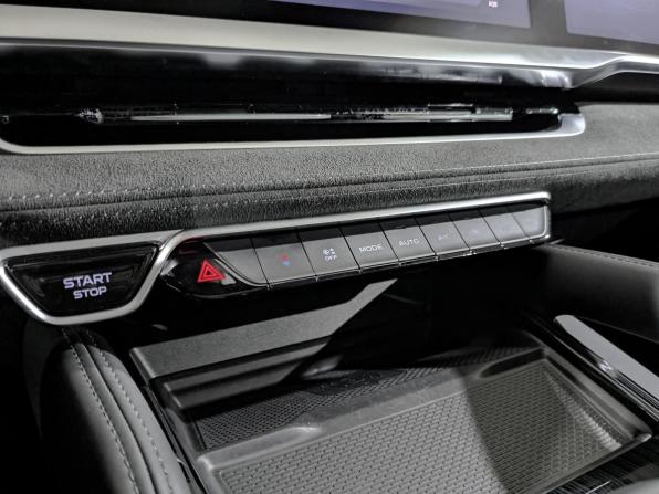 Geely Monjaro I с пробегом 2024 года, цена 3 599 000 рублей, 28300 км, внедорожник, Автокод Объявления