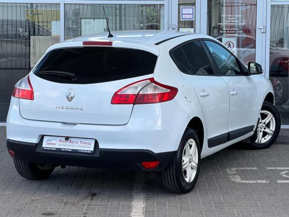 Renault Megane III Рестайлинг 2 с пробегом 2014 года, цена 799 000 рублей, 140000 км, хэтчбек, Автокод Объявления