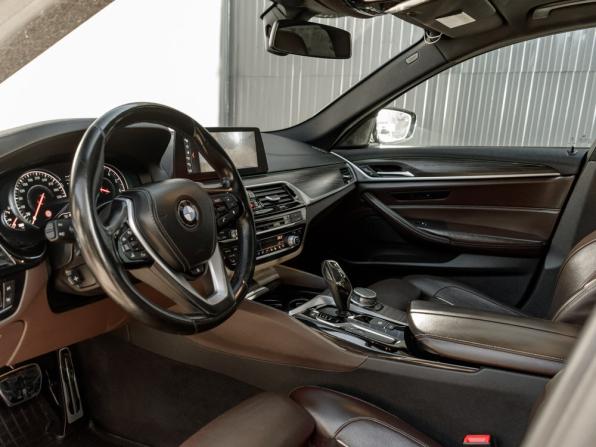 BMW 5 серии VII (G30/G31/G38) с пробегом 2017 года, цена 3 480 000 рублей, 128792 км, седан, Автокод Объявления