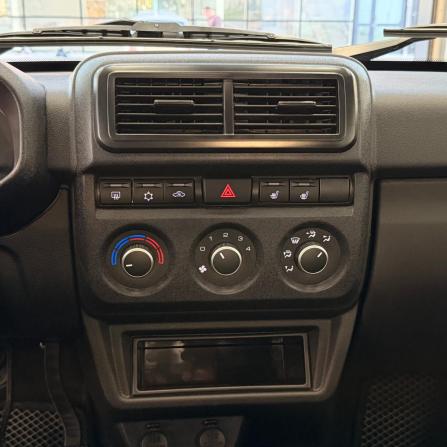 Lada (ВАЗ) Niva Legend I Рестайлинг с пробегом 2026 года, цена 1 385 000 рублей, 14 км, внедорожник, Автокод Объявления