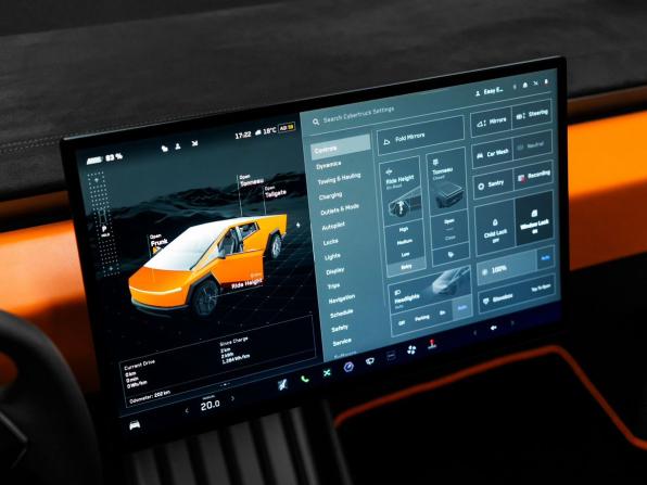 Tesla Cybertruck с пробегом 2024 года, цена 20 500 000 рублей, 2182 км, пикап, Автокод Объявления