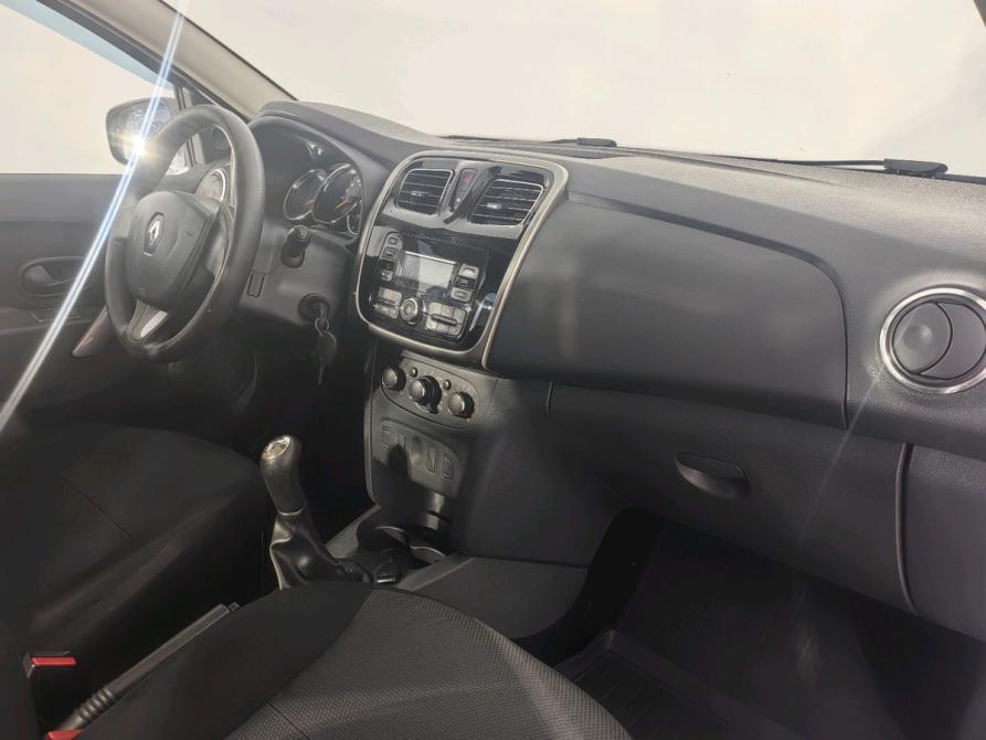 Renault Logan II Санкт-Петербург  - изображение 13