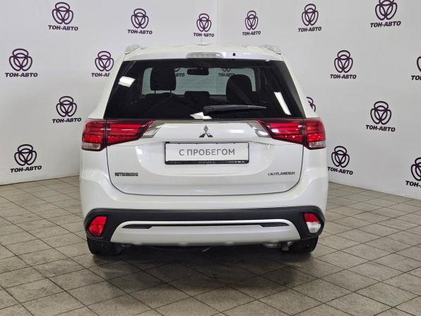 Mitsubishi Outlander III Рестайлинг 2 с пробегом 2018 года, цена 1 833 000 рублей, 89565 км, внедорожник, Автокод Объявления