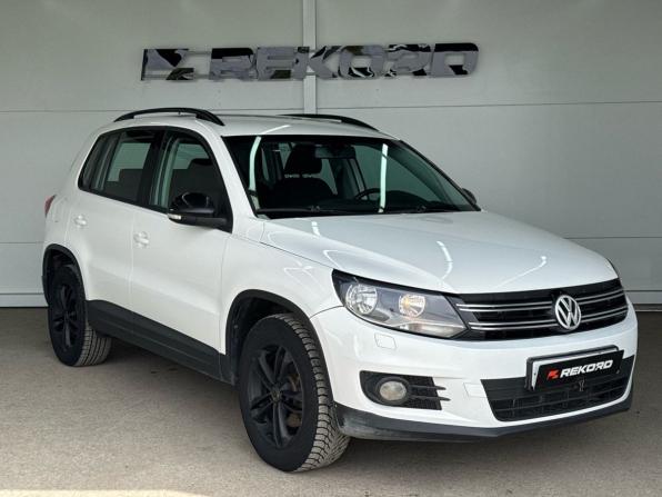 Volkswagen Tiguan I Рестайлинг с пробегом 2012 года, цена 1 029 000 рублей, 240724 км, внедорожник, Автокод Объявления