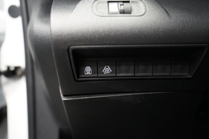 Peugeot Rifter I с пробегом 2020 года, цена 1 984 000 рублей, 156000 км, минивэн, Автокод Объявления