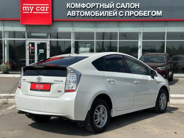 Toyota Prius III (XW30) с пробегом 2010 года, цена 1 030 000 рублей, 135000 км, лифтбек, Автокод Объявления