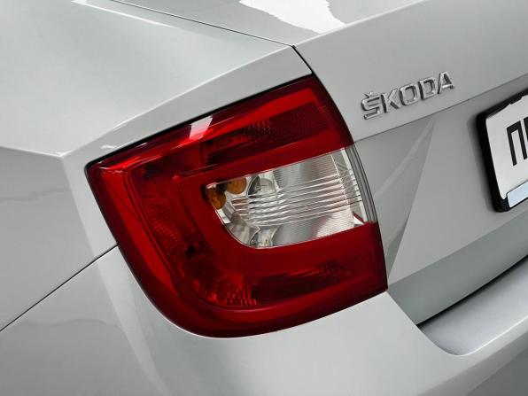 Skoda Rapid I с пробегом 2014 года, цена 800 001 рубль, 196158 км, лифтбек, Автокод Объявления