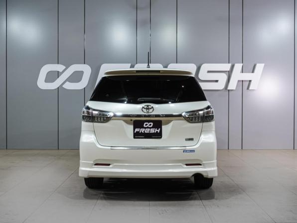 Toyota Wish II Рестайлинг с пробегом 2013 года, цена 1 439 000 рублей, 190105 км, минивэн, Автокод Объявления