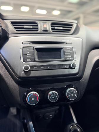 Kia Rio III Рестайлинг с пробегом 2015 года, цена 1 009 000 рублей, 159000 км, седан, Автокод Объявления