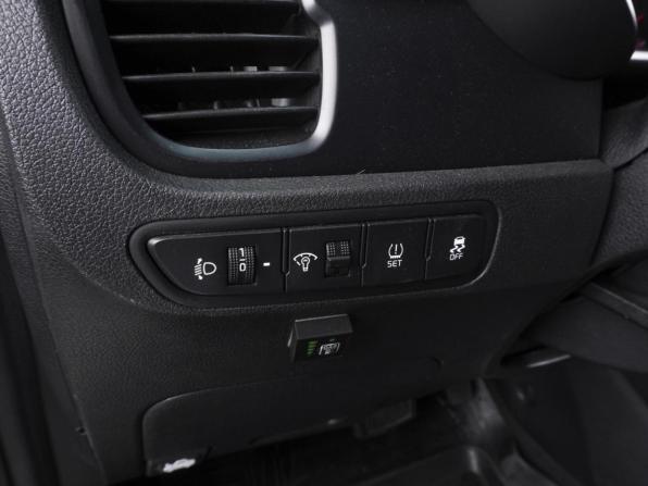 Kia Rio IV с пробегом 2018 года, цена 1 299 000 рублей, 154978 км, хэтчбек, Автокод Объявления