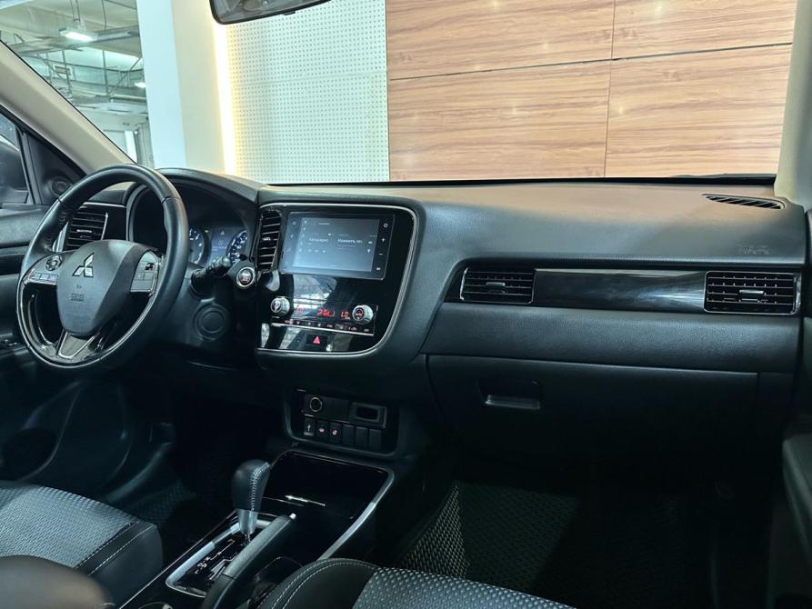 Mitsubishi Outlander III Рестайлинг 3 Челябинск  - изображение 9