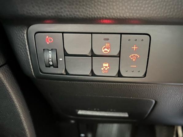 Kia Soul II с пробегом 2016 года, цена 1 010 000 рублей, 180977 км, хэтчбек, Автокод Объявления