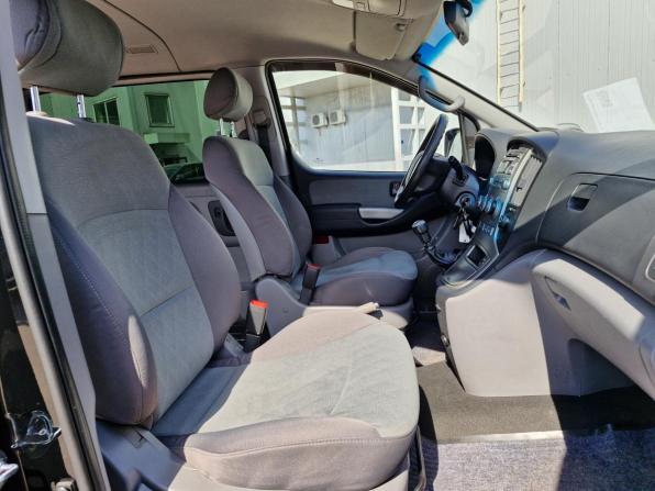 Hyundai H-1 II с пробегом 2011 года, цена 1 399 000 рублей, 172440 км, минивэн, Автокод Объявления