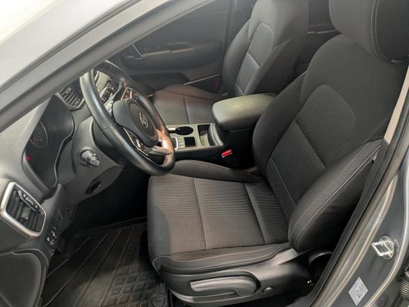 Kia Sportage IV Рестайлинг с пробегом 2022 года, цена 2 800 000 рублей, 40179 км, внедорожник, Автокод Объявления