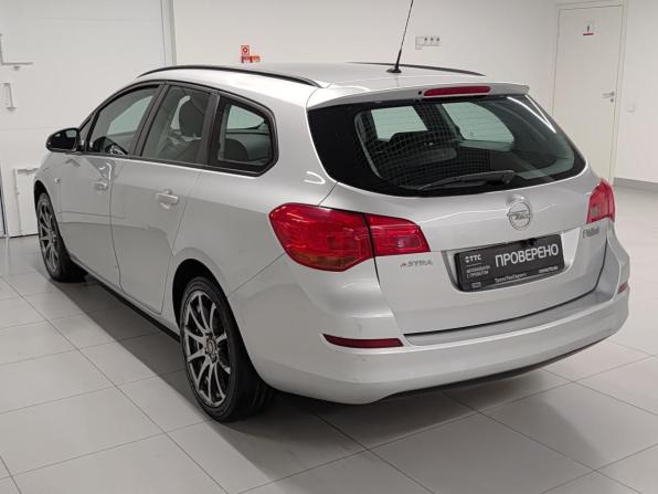 Opel Astra J с пробегом 2012 года, цена 660 000 рублей, 258235 км, универсал, Автокод Объявления