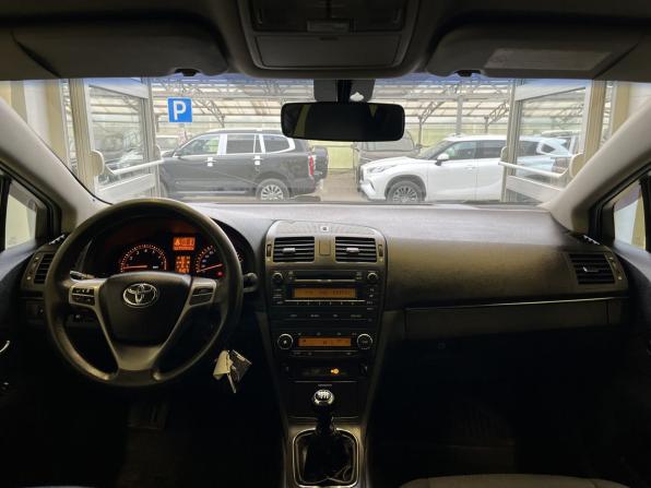 Toyota Avensis III с пробегом 2009 года, цена 729 000 рублей, 270000 км, седан, Автокод Объявления