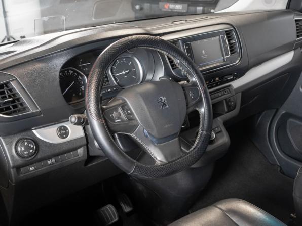 Peugeot Traveller I с пробегом 2018 года, цена 3 201 000 рублей, 66871 км, минивэн, Автокод Объявления