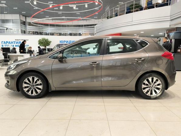 Kia Ceed II Рестайлинг с пробегом 2017 года, цена 1 199 000 рублей, 158790 км, хэтчбек, Автокод Объявления