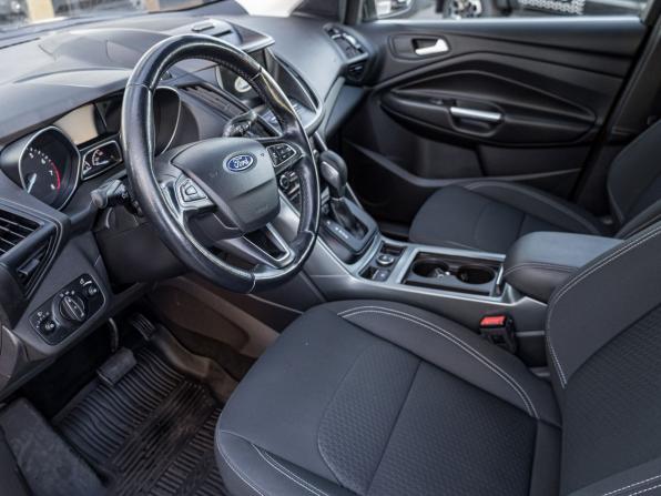 Ford Kuga II Рестайлинг с пробегом 2018 года, цена 1 701 300 рублей, 105664 км, внедорожник, Автокод Объявления