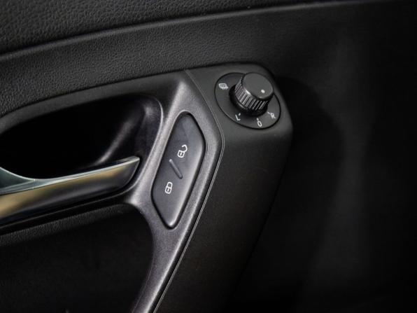 Volkswagen Polo V Рестайлинг с пробегом 2019 года, цена 1 200 000 рублей, 120231 км, седан, Автокод Объявления