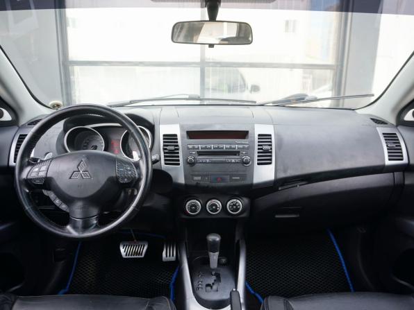 Mitsubishi Outlander II с пробегом 2008 года, цена 930 000 рублей, 237710 км, внедорожник, Автокод Объявления