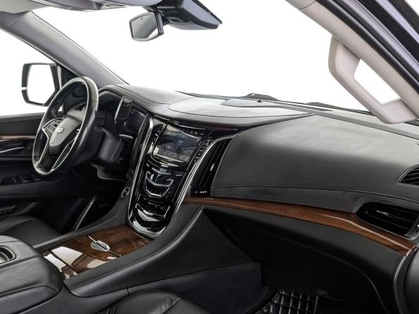 Cadillac Escalade IV с пробегом 2015 года, цена 3 450 000 рублей, 200002 км, внедорожник, Автокод Объявления