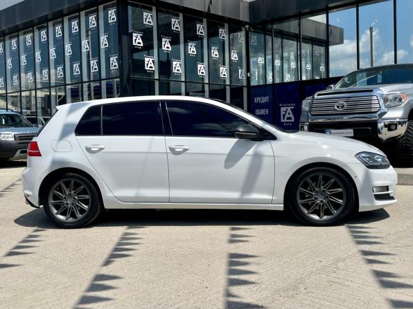 Volkswagen Golf VII с пробегом 2013 года, цена 1 330 000 рублей, 163107 км, хэтчбек, Автокод Объявления