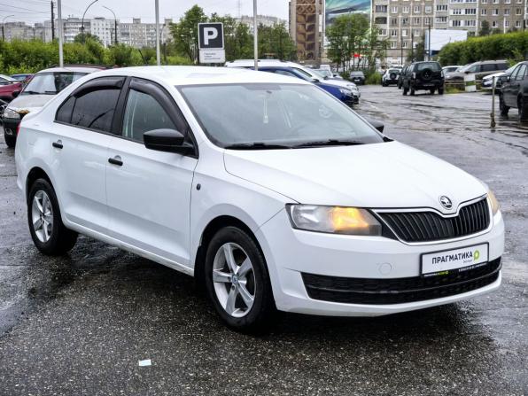 Skoda Rapid I с пробегом 2015 года, цена 780 000 рублей, 189673 км, лифтбек, Автокод Объявления