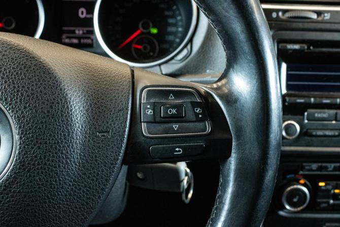 Volkswagen Golf VI с пробегом 2011 года, цена 889 000 рублей, 195786 км, хэтчбек, Автокод Объявления
