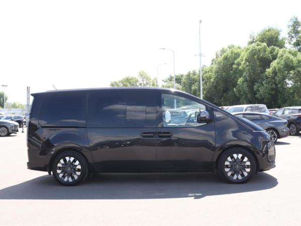 Hyundai Staria I с пробегом 2022 года, цена 5 490 000 рублей, 96632 км, минивэн, Автокод Объявления