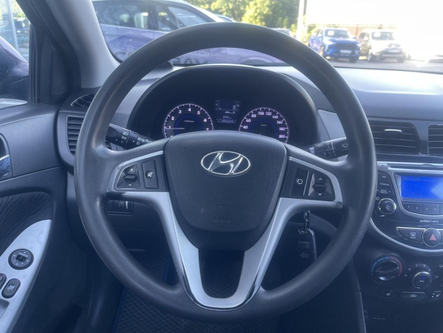 Hyundai Solaris I Брянск  - изображение 12