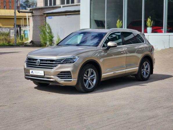 Volkswagen Touareg III с пробегом 2019 года, цена 3 600 000 рублей, 201000 км, внедорожник, Автокод Объявления