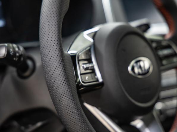 Kia Optima IV Рестайлинг с пробегом 2018 года, цена 1 918 000 рублей, 161489 км, седан, Автокод Объявления