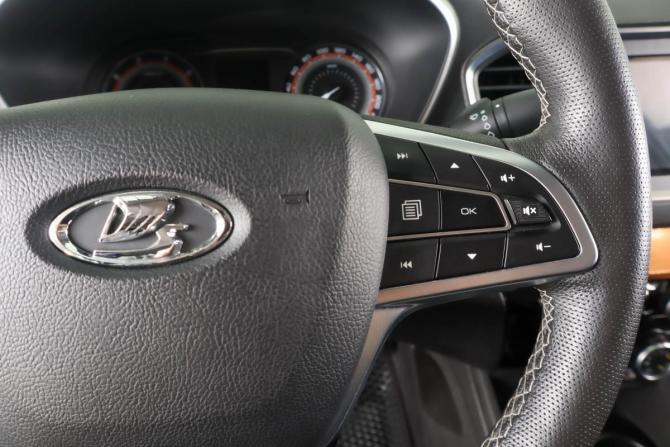 Lada (ВАЗ) Vesta I Рестайлинг (NG) с пробегом 2023 года, цена 1 349 000 рублей, 28660 км, седан, Автокод Объявления